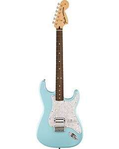 Fender Limited Edition Tom DeLonge Stratocaster in Daphne Blue