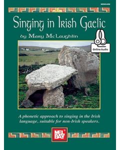 SINGING IN IRISH GAELIC BK/OA